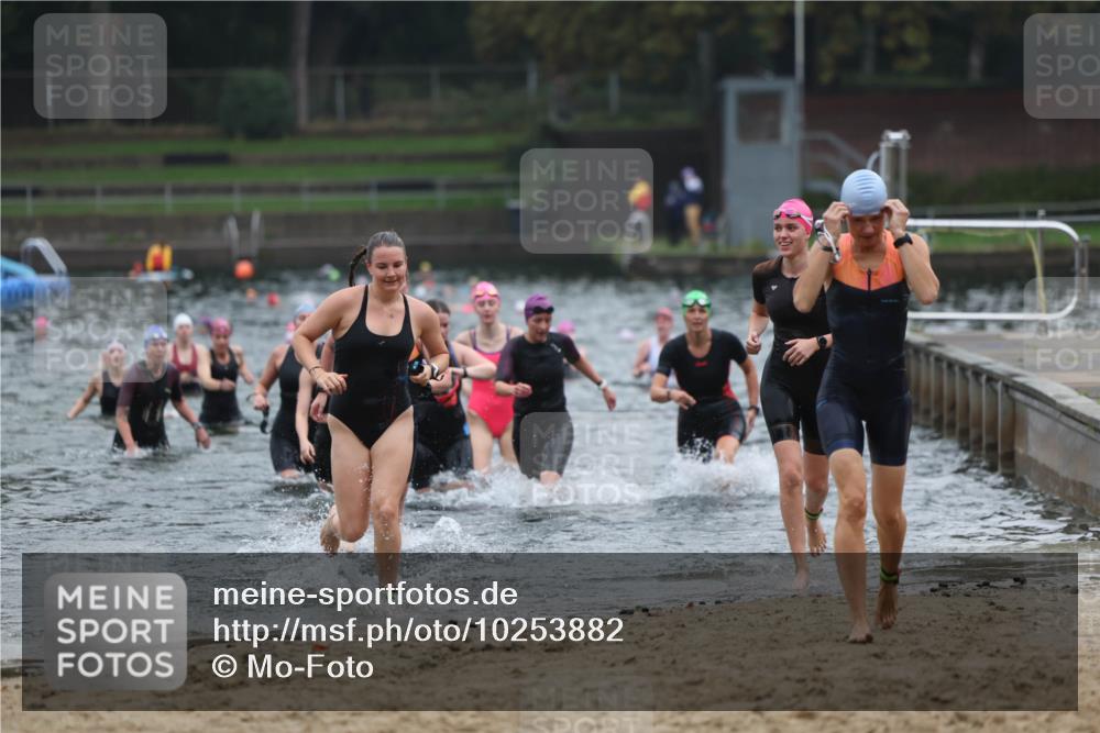 13.09.2026 - Stadtparktriathlon Mo-Foto http://msf.ph/oto/10253882 13.09.2026 10:13:11 Schwimmen 347, 357, 385, 415, 428, 430, 433, 434, 443, 450, 461, 462 meine-sportfotos.de