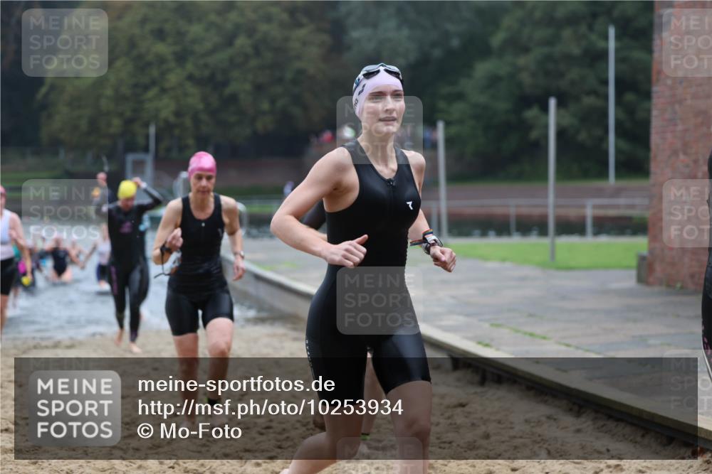 13.09.2026 - Stadtparktriathlon Mo-Foto http://msf.ph/oto/10253934 13.09.2026 10:13:29 Schwimmen 353, 354, 358, 377, 381, 386, 387, 399, 400, 402, 406, 420, 422, 429, 437 meine-sportfotos.de
