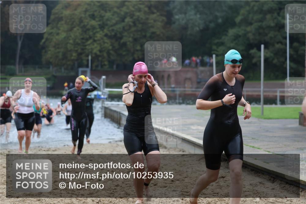 13.09.2026 - Stadtparktriathlon Mo-Foto http://msf.ph/oto/10253935 13.09.2026 10:13:30 Schwimmen 353, 354, 358, 377, 381, 386, 387, 399, 400, 402, 406, 420, 422, 429, 437 meine-sportfotos.de