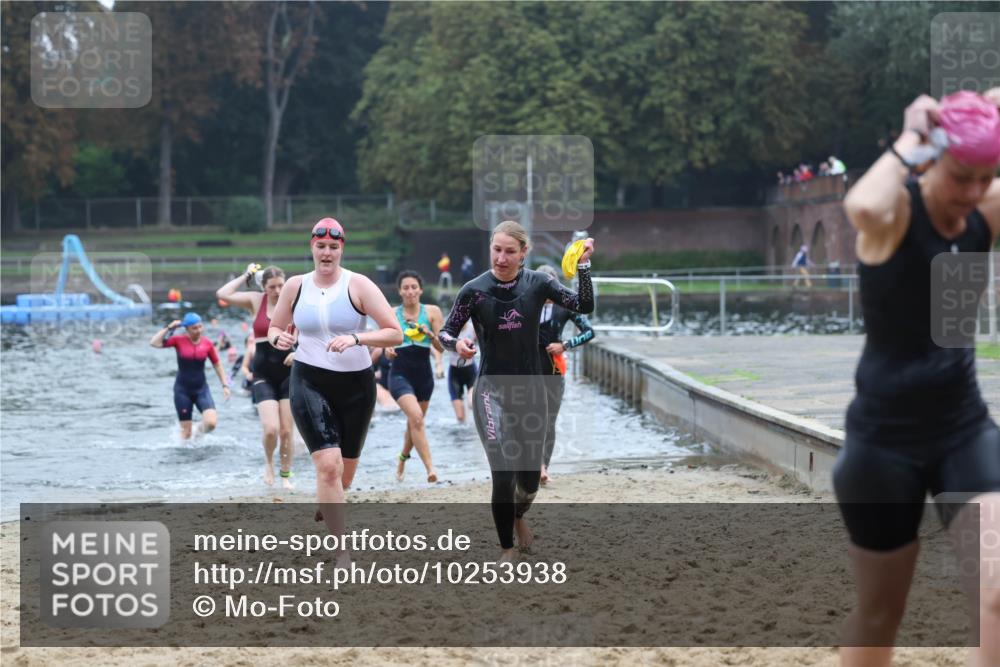 13.09.2026 - Stadtparktriathlon Mo-Foto http://msf.ph/oto/10253938 13.09.2026 10:13:31 Schwimmen 353, 354, 358, 377, 381, 386, 387, 392, 399, 400, 402, 406, 420, 422, 429, 437 meine-sportfotos.de
