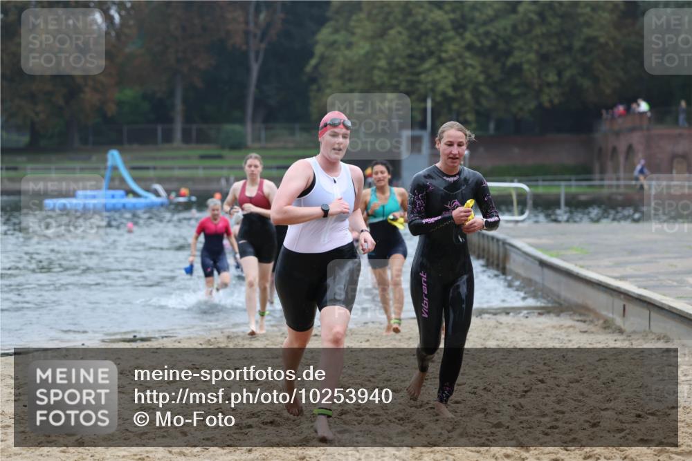 13.09.2026 - Stadtparktriathlon Mo-Foto http://msf.ph/oto/10253940 13.09.2026 10:13:32 Schwimmen 353, 358, 377, 381, 386, 387, 392, 399, 400, 402, 406, 420, 422, 429, 437 meine-sportfotos.de