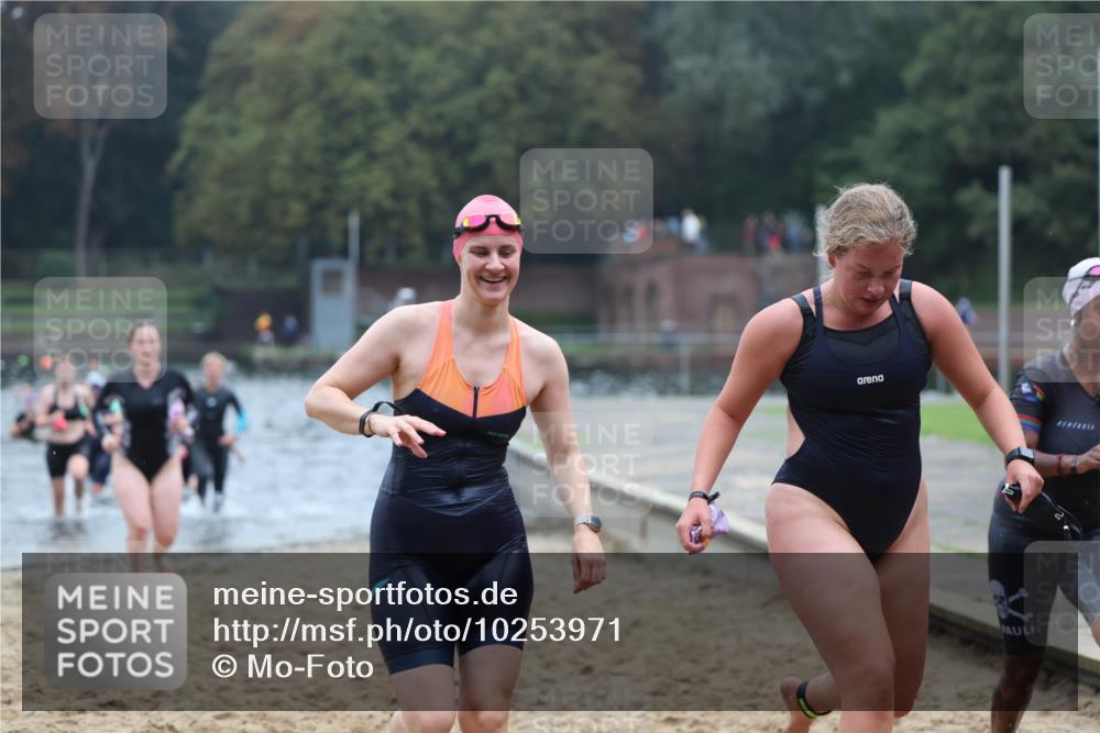 13.09.2026 - Stadtparktriathlon Mo-Foto http://msf.ph/oto/10253971 13.09.2026 10:13:42 Schwimmen 358, 381, 392, 398, 401, 406, 419, 420, 429, 445, 449 meine-sportfotos.de