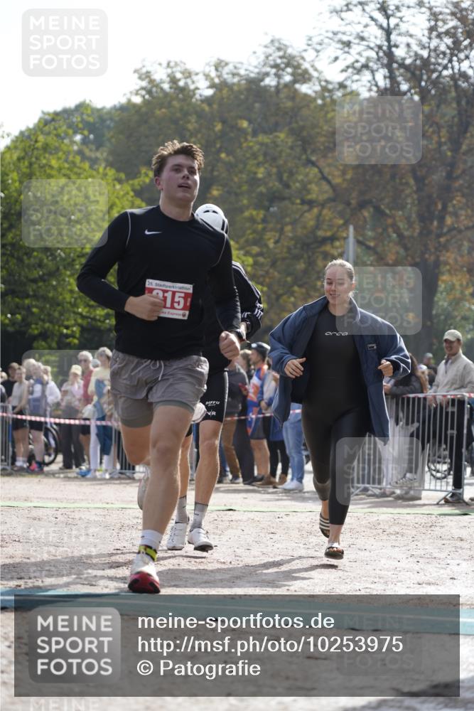 13.09.2026 - Stadtparktriathlon Patografie http://msf.ph/oto/10253975 13.09.2026 10:46:04 Ziel 215, 226 meine-sportfotos.de