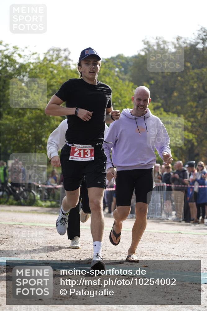 13.09.2026 - Stadtparktriathlon Patografie http://msf.ph/oto/10254002 13.09.2026 10:46:44 Ziel 213 meine-sportfotos.de