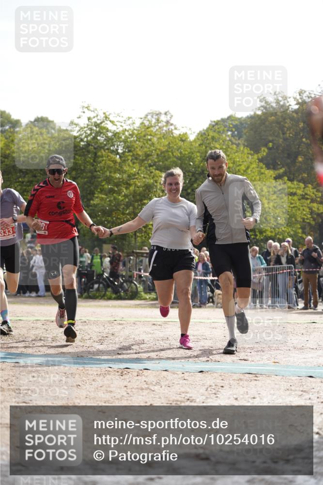 13.09.2026 - Stadtparktriathlon Patografie http://msf.ph/oto/10254016 13.09.2026 10:47:16 Ziel 328, 333 meine-sportfotos.de