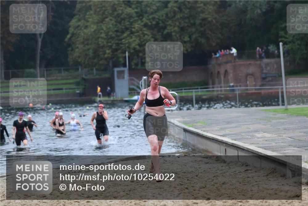 13.09.2026 - Stadtparktriathlon Mo-Foto http://msf.ph/oto/10254022 13.09.2026 10:13:54 Schwimmen 371, 398, 401, 445, 449, 452, 457 meine-sportfotos.de