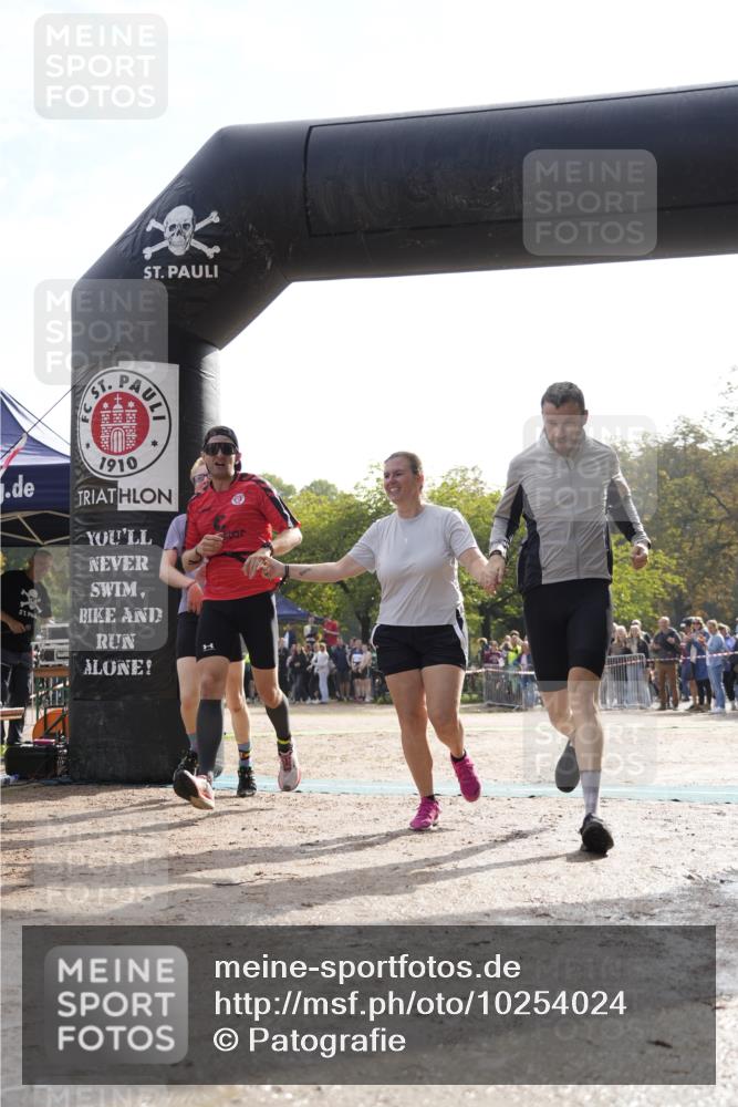 13.09.2026 - Stadtparktriathlon Patografie http://msf.ph/oto/10254024 13.09.2026 10:47:17 Ziel 328, 333 meine-sportfotos.de