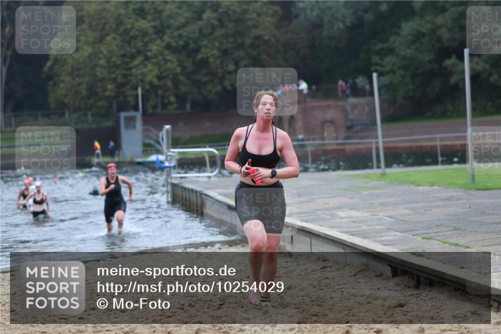 13.09.2026 - Stadtparktriathlon Mo-Foto http://msf.ph/oto/10254029 13.09.2026 10:13:56 Schwimmen 371, 398, 401, 449, 452, 457 meine-sportfotos.de