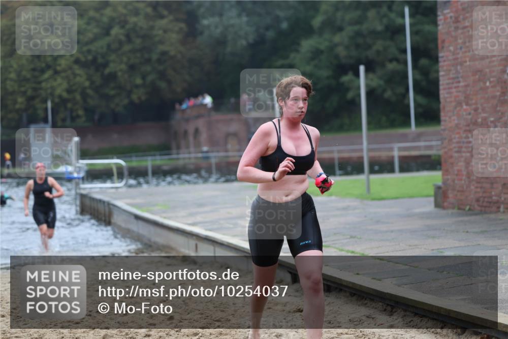 13.09.2026 - Stadtparktriathlon Mo-Foto http://msf.ph/oto/10254037 13.09.2026 10:13:57 Schwimmen 371, 398, 401, 452, 457 meine-sportfotos.de