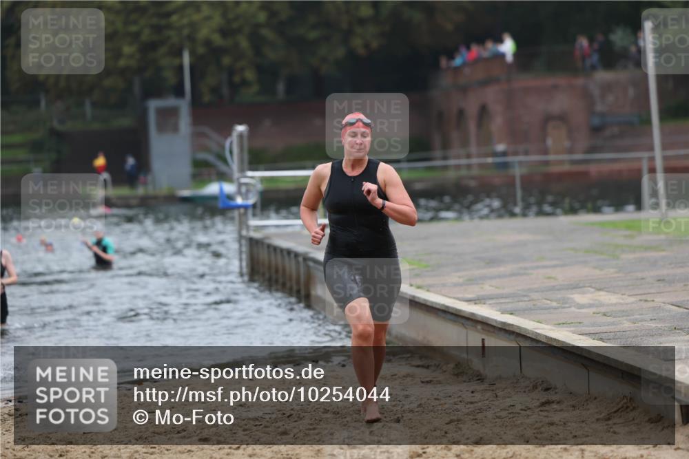 13.09.2026 - Stadtparktriathlon Mo-Foto http://msf.ph/oto/10254044 13.09.2026 10:13:59 Schwimmen 366, 371, 401, 403, 452, 457 meine-sportfotos.de