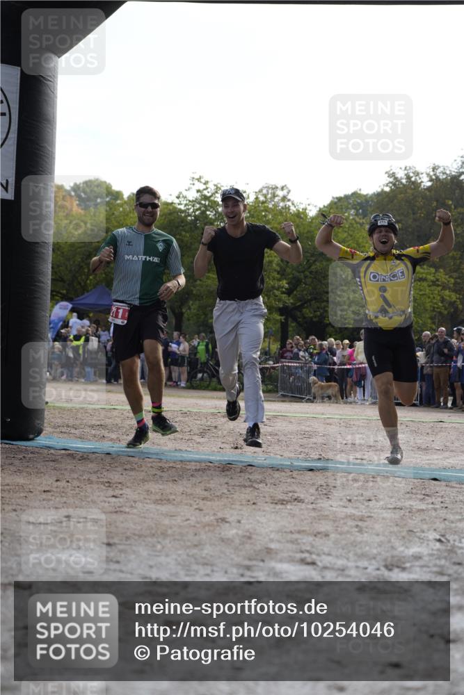 13.09.2026 - Stadtparktriathlon Patografie http://msf.ph/oto/10254046 13.09.2026 10:48:30 Ziel 211, 212 meine-sportfotos.de