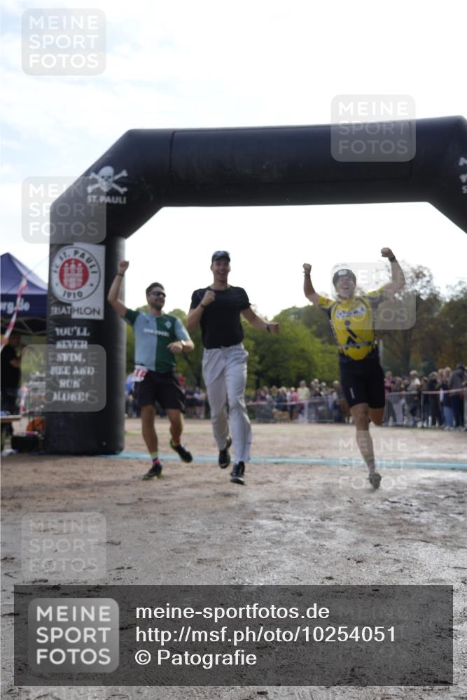 13.09.2026 - Stadtparktriathlon Patografie http://msf.ph/oto/10254051 13.09.2026 10:48:31 Ziel 211, 212 meine-sportfotos.de