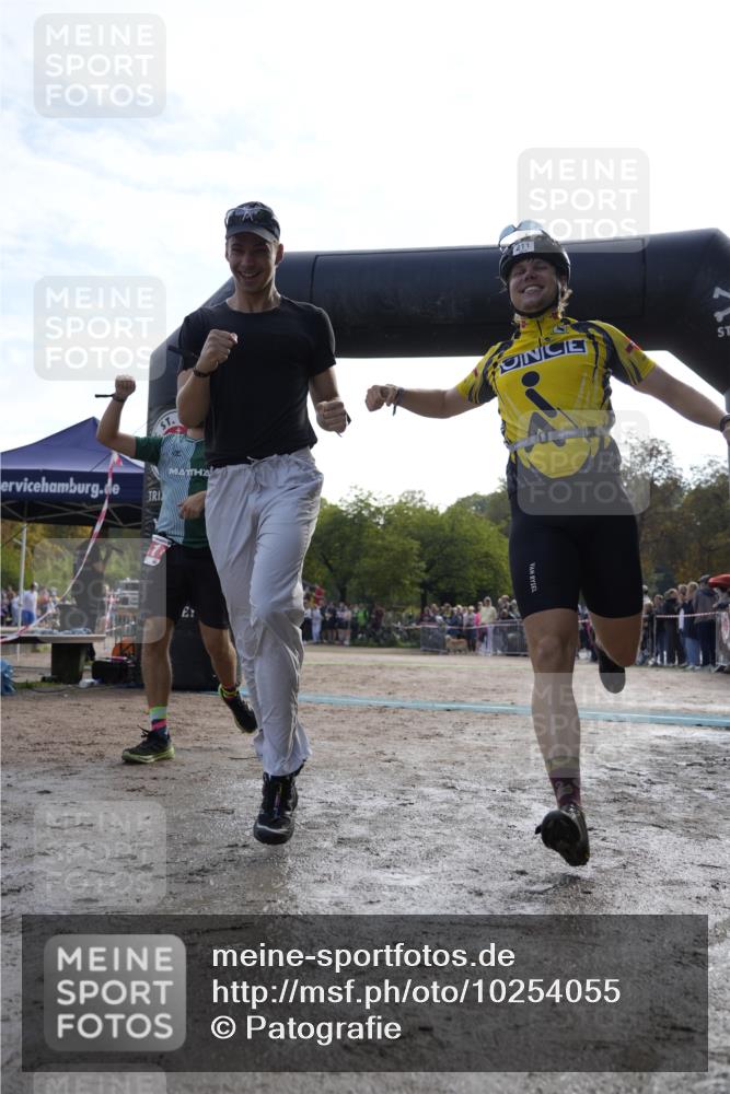 13.09.2026 - Stadtparktriathlon Patografie http://msf.ph/oto/10254055 13.09.2026 10:48:31 Ziel 211, 212 meine-sportfotos.de