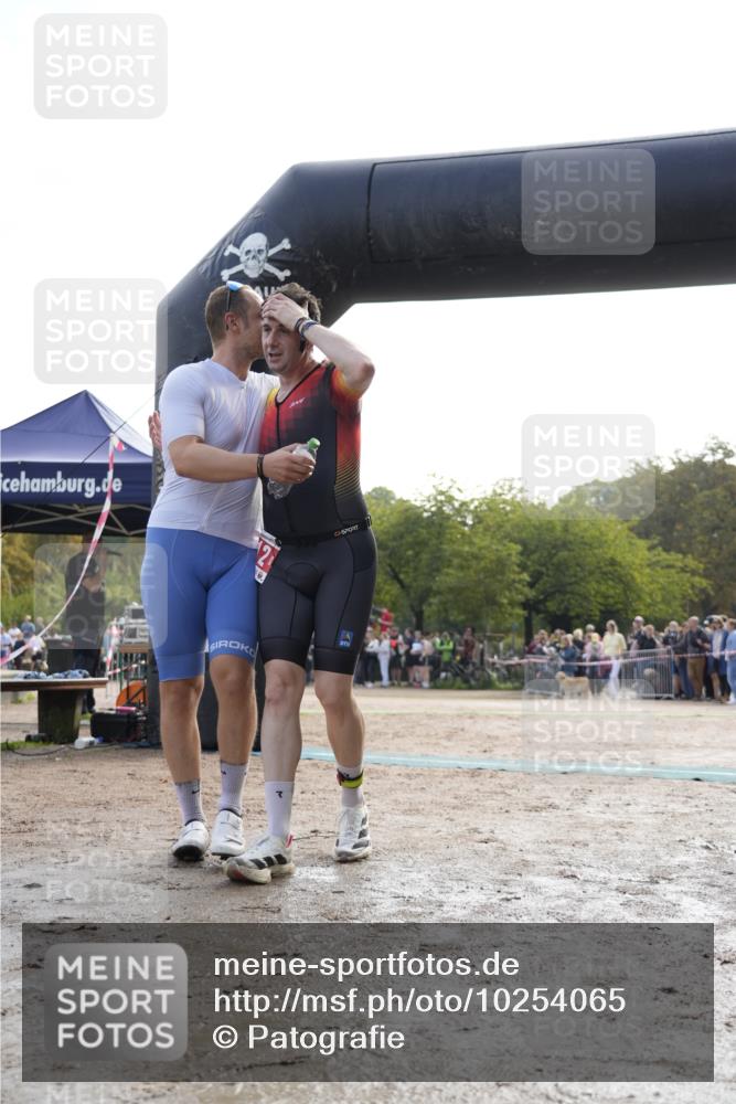 13.09.2026 - Stadtparktriathlon Patografie http://msf.ph/oto/10254065 13.09.2026 10:48:39 Ziel 212 meine-sportfotos.de