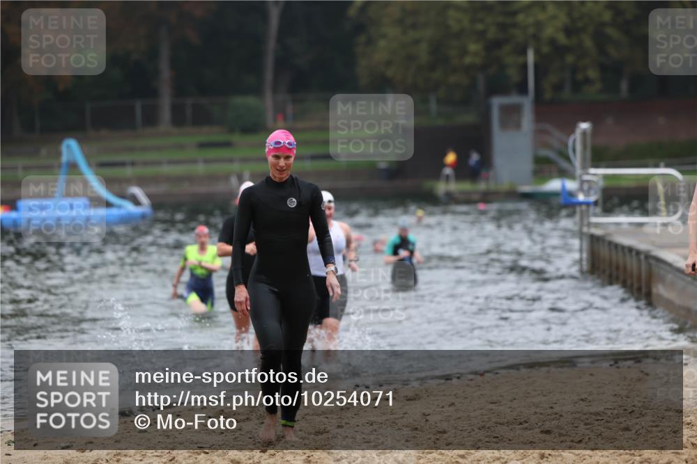 13.09.2026 - Stadtparktriathlon Mo-Foto http://msf.ph/oto/10254071 13.09.2026 10:14:08 Schwimmen 366, 371, 375, 403, 413, 435 meine-sportfotos.de