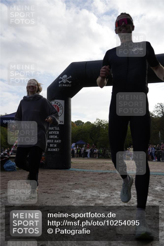13.09.2026 - Stadtparktriathlon Patografie http://msf.ph/oto/10254095 13.09.2026 10:50:23 Ziel 262 meine-sportfotos.de