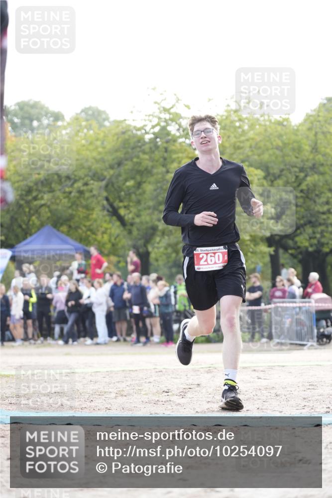 13.09.2026 - Stadtparktriathlon Patografie http://msf.ph/oto/10254097 13.09.2026 10:50:50 Ziel 260 meine-sportfotos.de