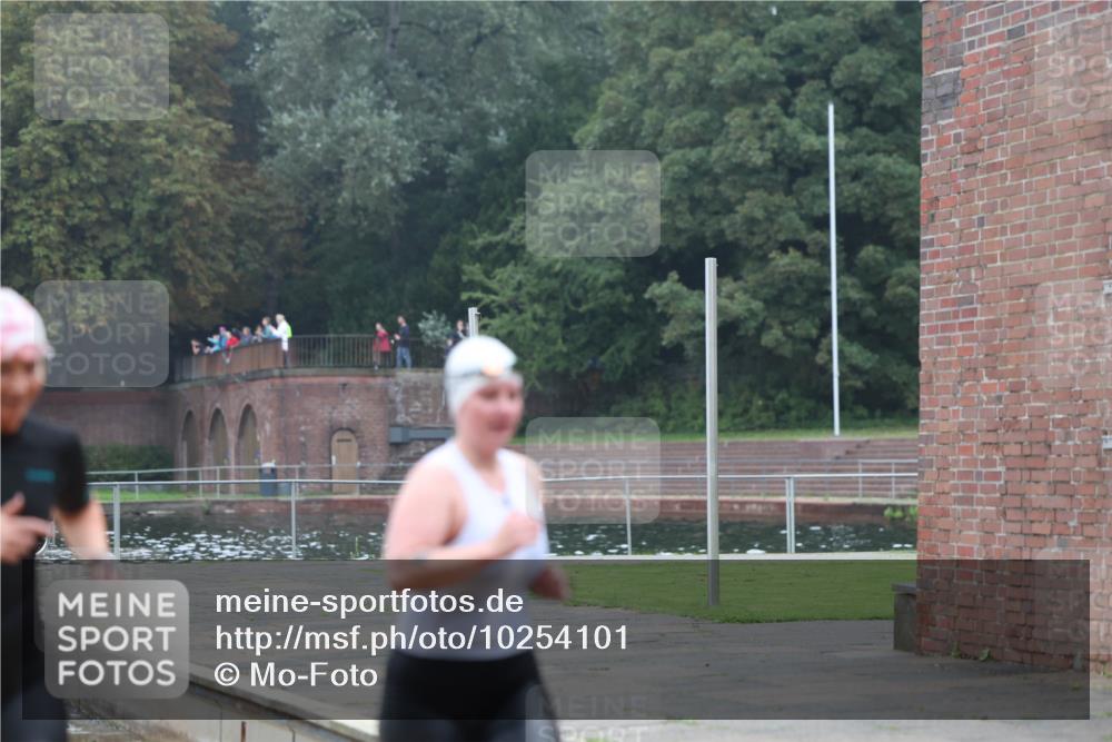 13.09.2026 - Stadtparktriathlon Mo-Foto http://msf.ph/oto/10254101 13.09.2026 10:14:15 Schwimmen 366, 375, 403, 413, 416, 427, 435 meine-sportfotos.de