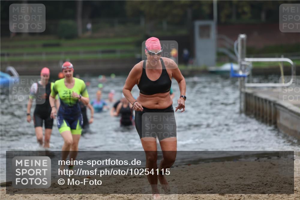 13.09.2026 - Stadtparktriathlon Mo-Foto http://msf.ph/oto/10254115 13.09.2026 10:14:18 Schwimmen 362, 375, 408, 413, 416, 427, 435 meine-sportfotos.de