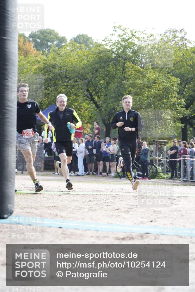 13.09.2026 - Stadtparktriathlon Patografie http://msf.ph/oto/10254124 13.09.2026 10:51:34 Ziel 232 meine-sportfotos.de