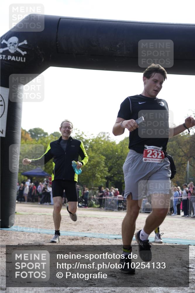 13.09.2026 - Stadtparktriathlon Patografie http://msf.ph/oto/10254133 13.09.2026 10:51:36 Ziel 232 meine-sportfotos.de