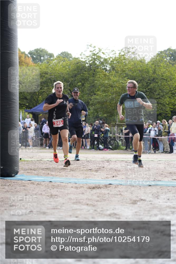 13.09.2026 - Stadtparktriathlon Patografie http://msf.ph/oto/10254179 13.09.2026 10:54:06 Ziel 245 meine-sportfotos.de