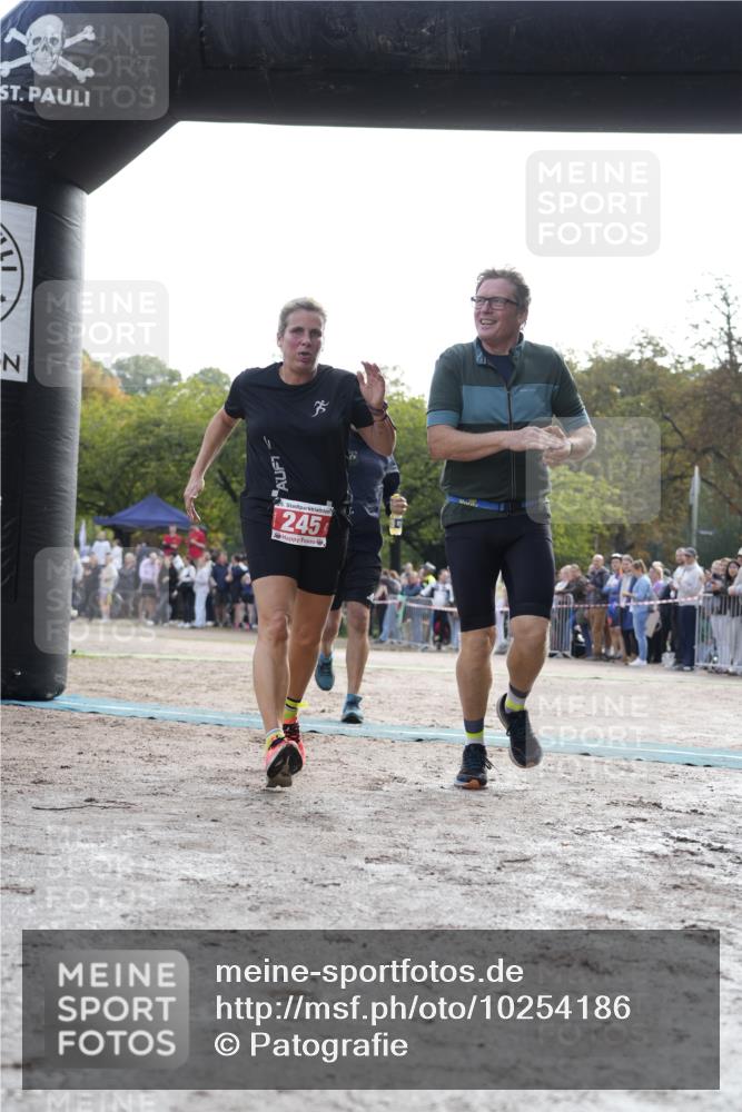 13.09.2026 - Stadtparktriathlon Patografie http://msf.ph/oto/10254186 13.09.2026 10:54:08 Ziel 245 meine-sportfotos.de