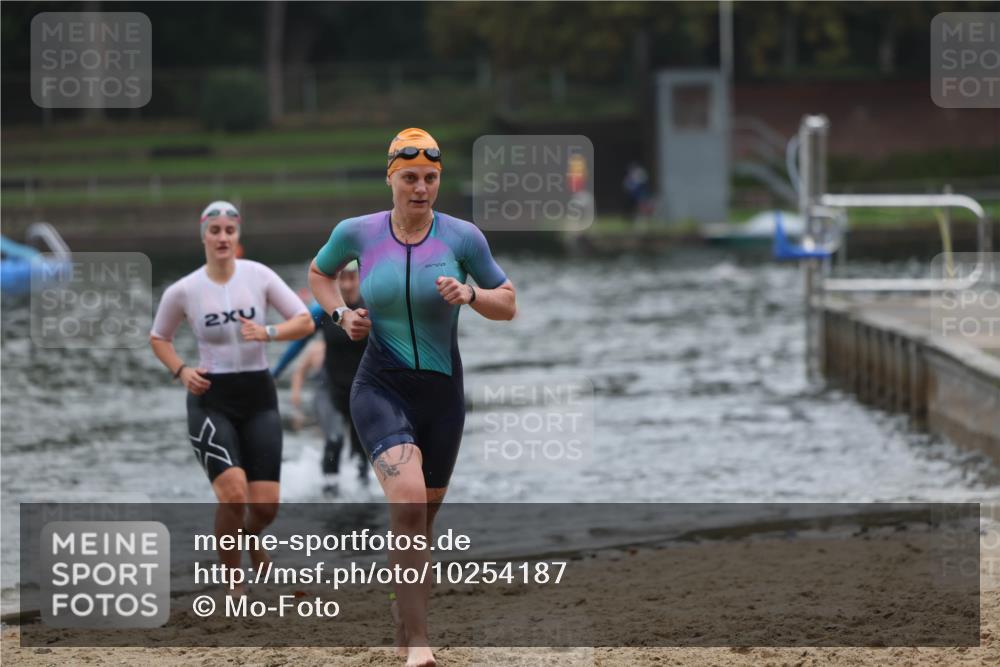 13.09.2026 - Stadtparktriathlon Mo-Foto http://msf.ph/oto/10254187 13.09.2026 10:14:36 Schwimmen 370, 410, 431, 456, 460 meine-sportfotos.de