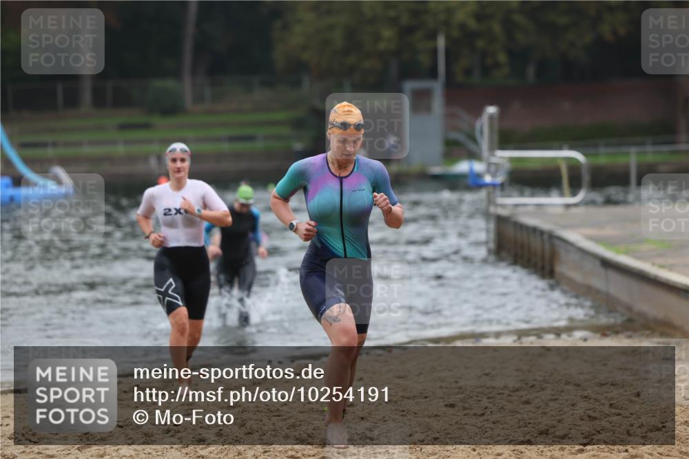 13.09.2026 - Stadtparktriathlon Mo-Foto http://msf.ph/oto/10254191 13.09.2026 10:14:37 Schwimmen 370, 410, 431, 456, 460 meine-sportfotos.de