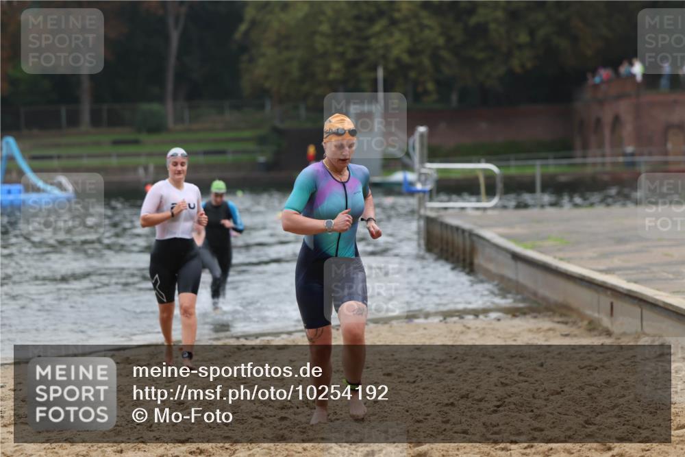 13.09.2026 - Stadtparktriathlon Mo-Foto http://msf.ph/oto/10254192 13.09.2026 10:14:37 Schwimmen 370, 410, 431, 456, 460 meine-sportfotos.de