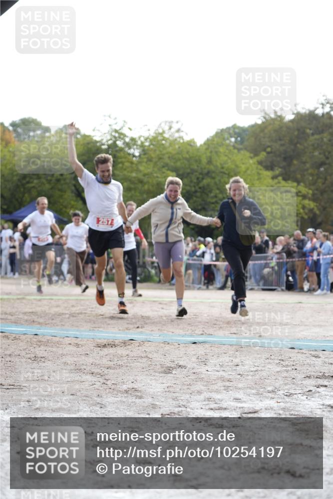 13.09.2026 - Stadtparktriathlon Patografie http://msf.ph/oto/10254197 13.09.2026 10:54:49 Ziel 225, 257 meine-sportfotos.de