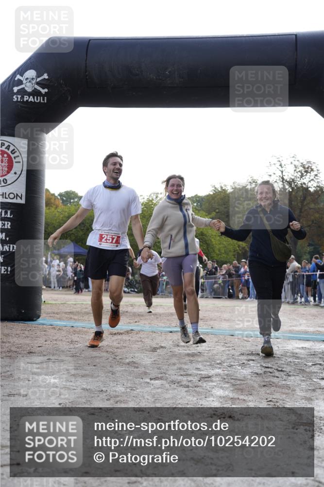 13.09.2026 - Stadtparktriathlon Patografie http://msf.ph/oto/10254202 13.09.2026 10:54:50 Ziel 225, 257 meine-sportfotos.de