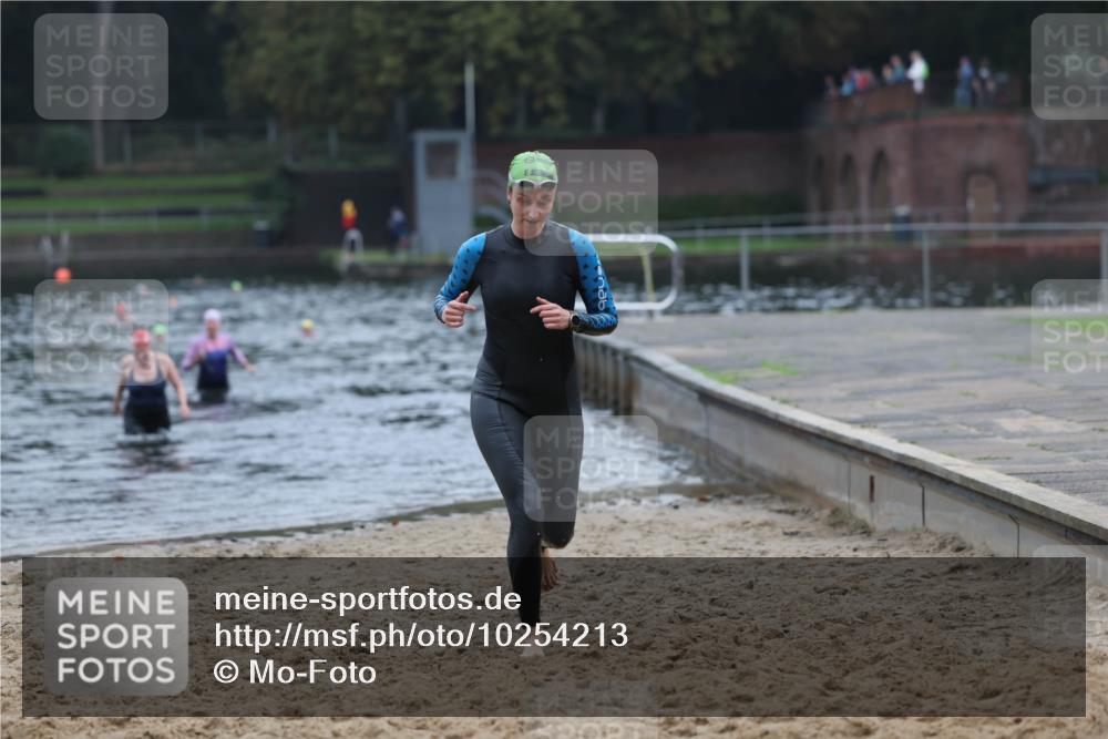 13.09.2026 - Stadtparktriathlon Mo-Foto http://msf.ph/oto/10254213 13.09.2026 10:14:42 Schwimmen 370, 410, 460 meine-sportfotos.de