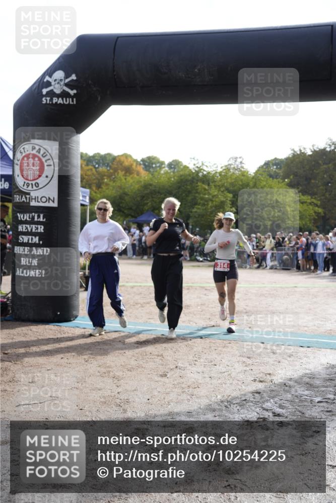 13.09.2026 - Stadtparktriathlon Patografie http://msf.ph/oto/10254225 13.09.2026 10:55:28 Ziel 287, 300, 314 meine-sportfotos.de