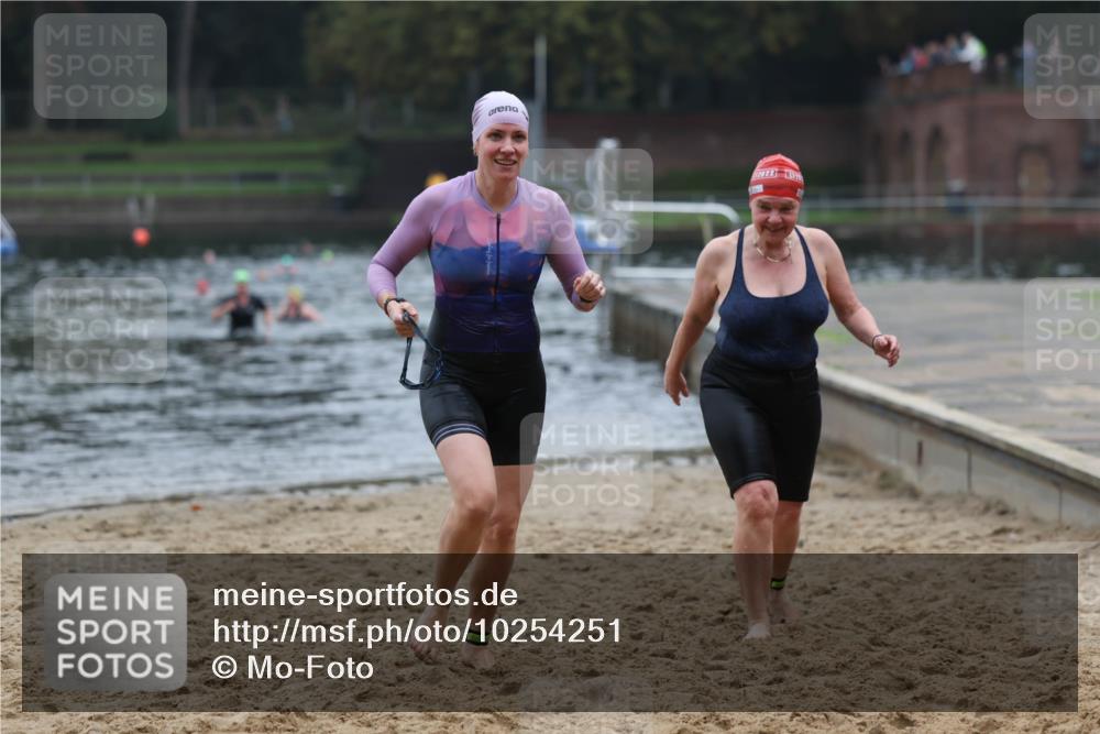 13.09.2026 - Stadtparktriathlon Mo-Foto http://msf.ph/oto/10254251 13.09.2026 10:14:57 Schwimmen 423, 442 meine-sportfotos.de
