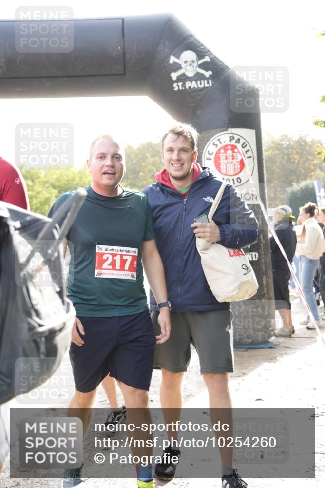 13.09.2026 - Stadtparktriathlon Patografie http://msf.ph/oto/10254260 13.09.2026 10:55:42 Ziel 216, 217, 228 meine-sportfotos.de