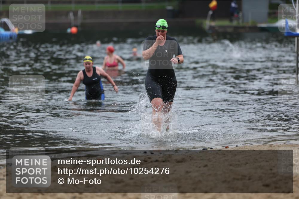 13.09.2026 - Stadtparktriathlon Mo-Foto http://msf.ph/oto/10254276 13.09.2026 10:15:14 Schwimmen 464 meine-sportfotos.de