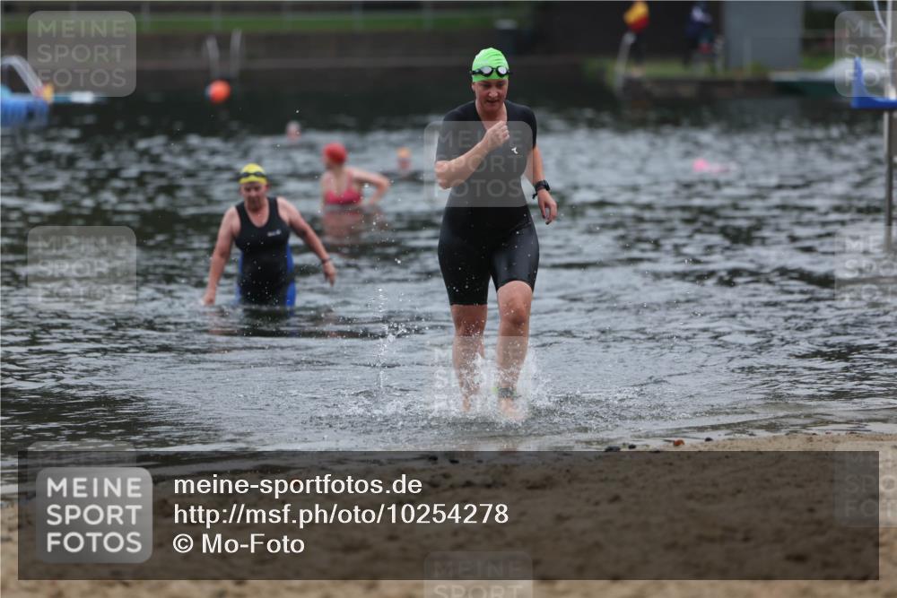 13.09.2026 - Stadtparktriathlon Mo-Foto http://msf.ph/oto/10254278 13.09.2026 10:15:14 Schwimmen 464 meine-sportfotos.de