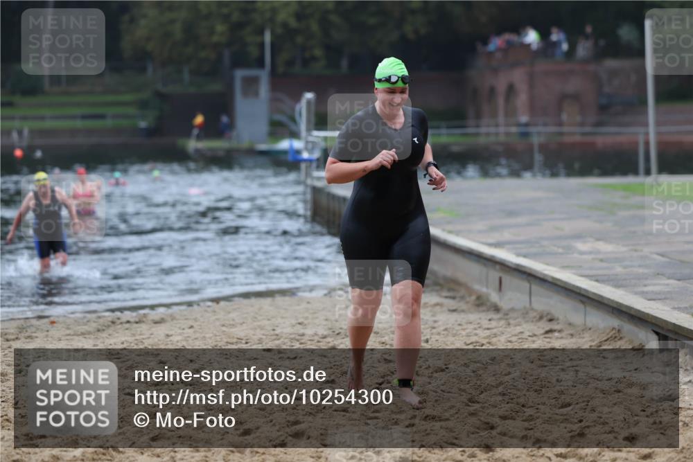 13.09.2026 - Stadtparktriathlon Mo-Foto http://msf.ph/oto/10254300 13.09.2026 10:15:20 Schwimmen 464 meine-sportfotos.de