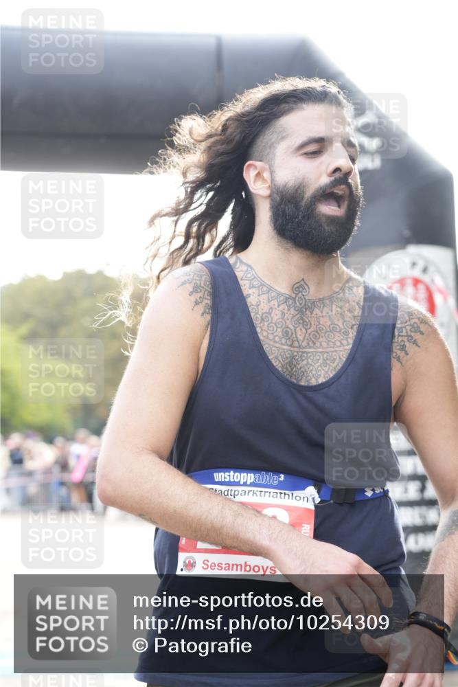 13.09.2026 - Stadtparktriathlon Patografie http://msf.ph/oto/10254309 13.09.2026 10:56:43 Ziel 293 meine-sportfotos.de