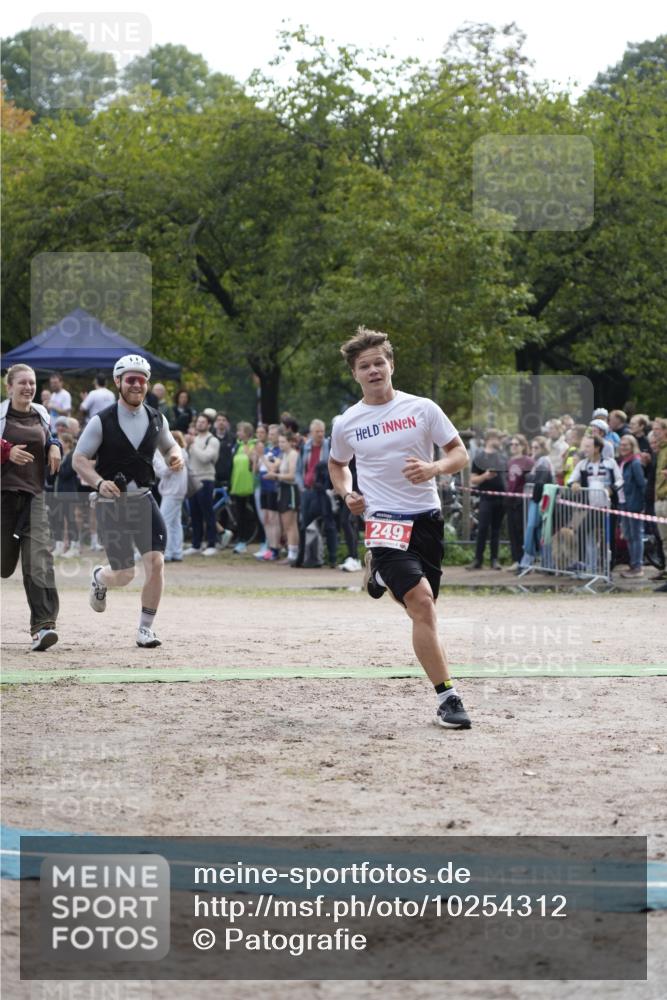 13.09.2026 - Stadtparktriathlon Patografie http://msf.ph/oto/10254312 13.09.2026 10:58:06 Ziel 249, 285 meine-sportfotos.de