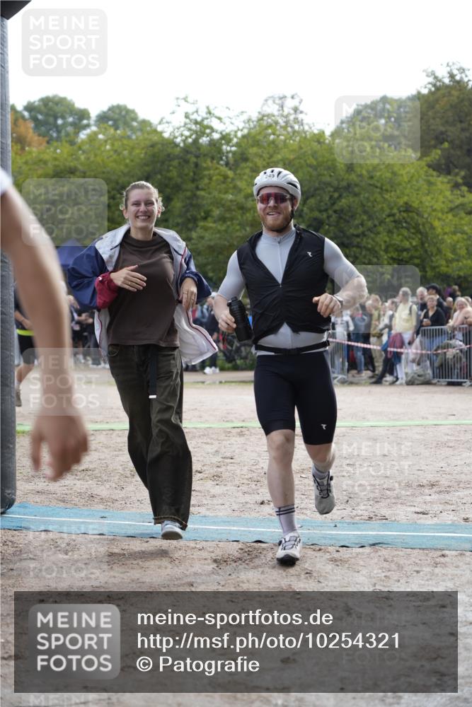 13.09.2026 - Stadtparktriathlon Patografie http://msf.ph/oto/10254321 13.09.2026 10:58:08 Ziel 249, 285 meine-sportfotos.de