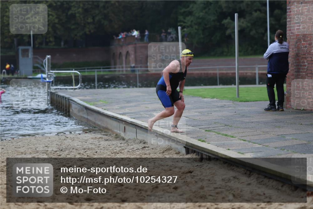 13.09.2026 - Stadtparktriathlon Mo-Foto http://msf.ph/oto/10254327 13.09.2026 10:15:32 Schwimmen 451, 777 meine-sportfotos.de