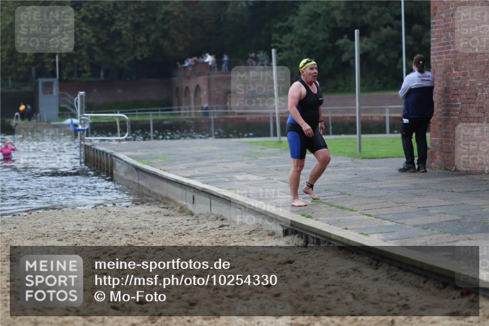 13.09.2026 - Stadtparktriathlon Mo-Foto http://msf.ph/oto/10254330 13.09.2026 10:15:32 Schwimmen 451, 777 meine-sportfotos.de