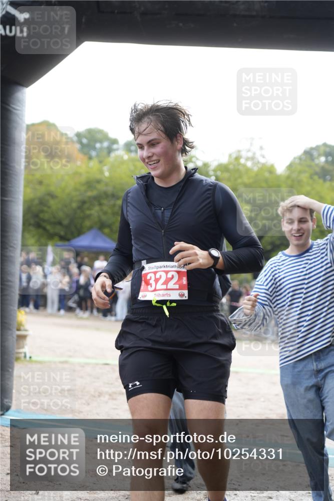 13.09.2026 - Stadtparktriathlon Patografie http://msf.ph/oto/10254331 13.09.2026 10:58:19 Ziel 322 meine-sportfotos.de