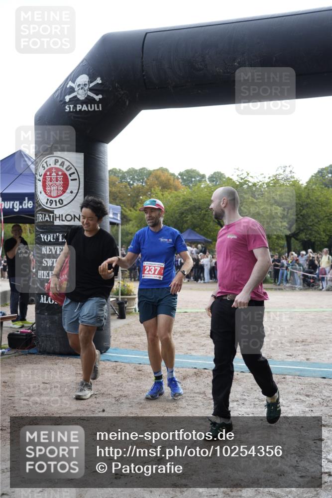 13.09.2026 - Stadtparktriathlon Patografie http://msf.ph/oto/10254356 13.09.2026 10:59:00 Ziel 237 meine-sportfotos.de
