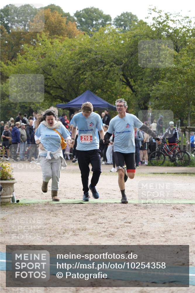13.09.2026 - Stadtparktriathlon Patografie http://msf.ph/oto/10254358 13.09.2026 10:59:15 Ziel 210, 238 meine-sportfotos.de
