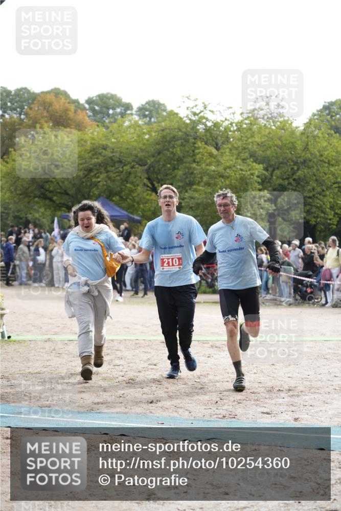 13.09.2026 - Stadtparktriathlon Patografie http://msf.ph/oto/10254360 13.09.2026 10:59:16 Ziel 210, 238 meine-sportfotos.de