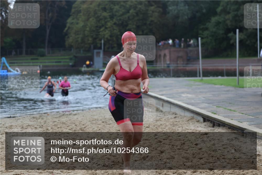 13.09.2026 - Stadtparktriathlon Mo-Foto http://msf.ph/oto/10254366 13.09.2026 10:15:46 Schwimmen 404, 407, 451 meine-sportfotos.de