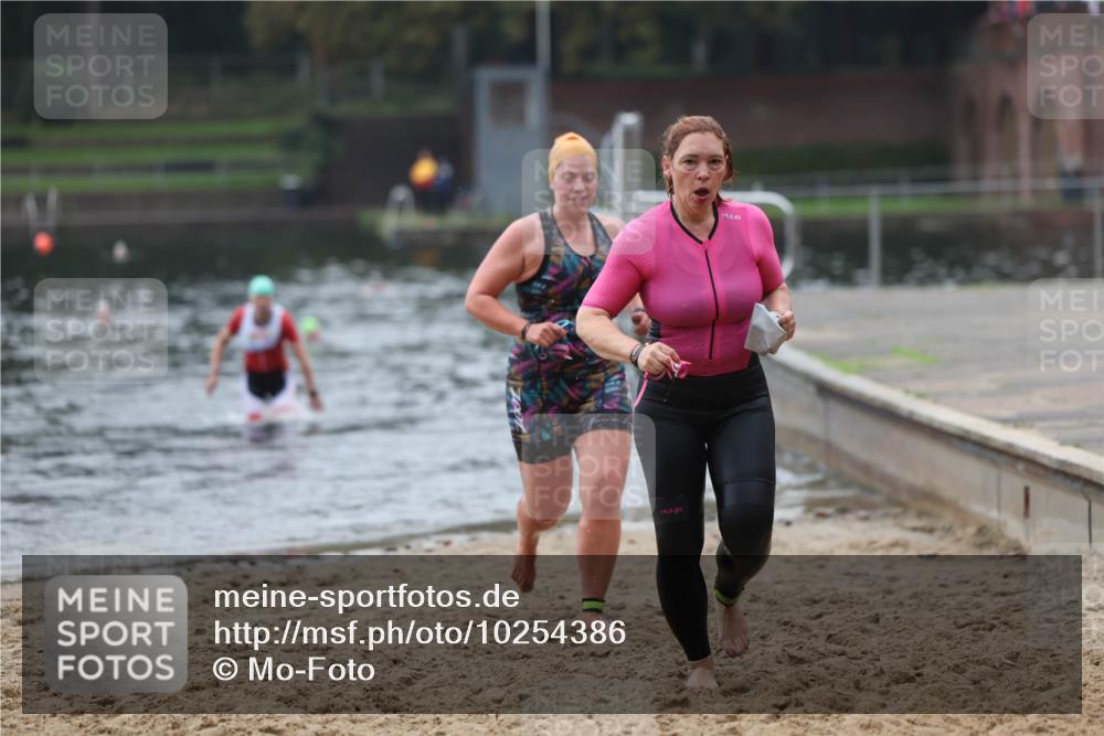 13.09.2026 - Stadtparktriathlon Mo-Foto http://msf.ph/oto/10254386 13.09.2026 10:15:53 Schwimmen 404, 407 meine-sportfotos.de